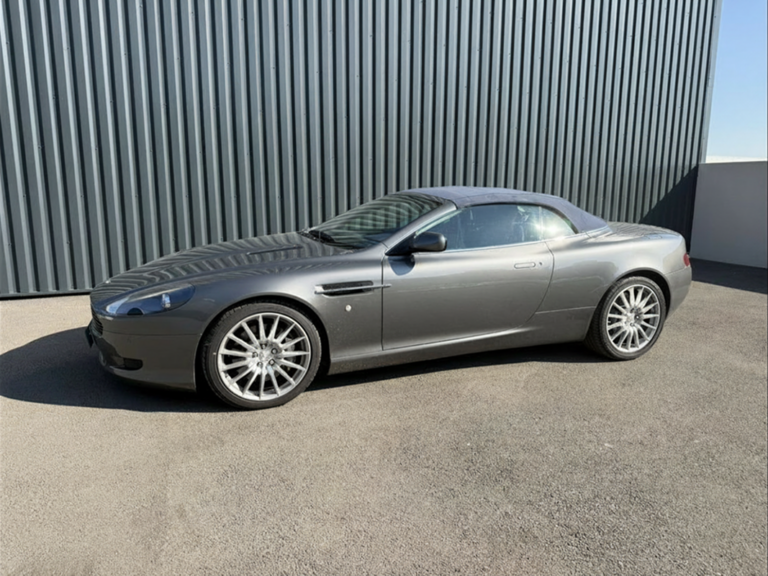Aston Martin DB9 Volante