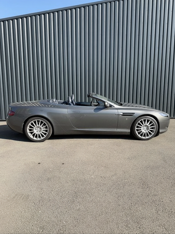 Aston Martin DB9 Volante
