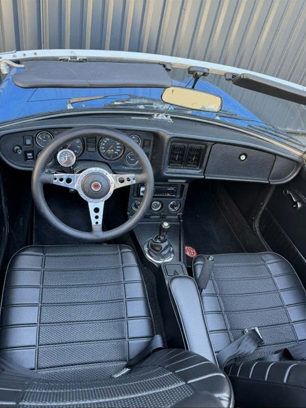 MG B Roadster Cabriolet 1977