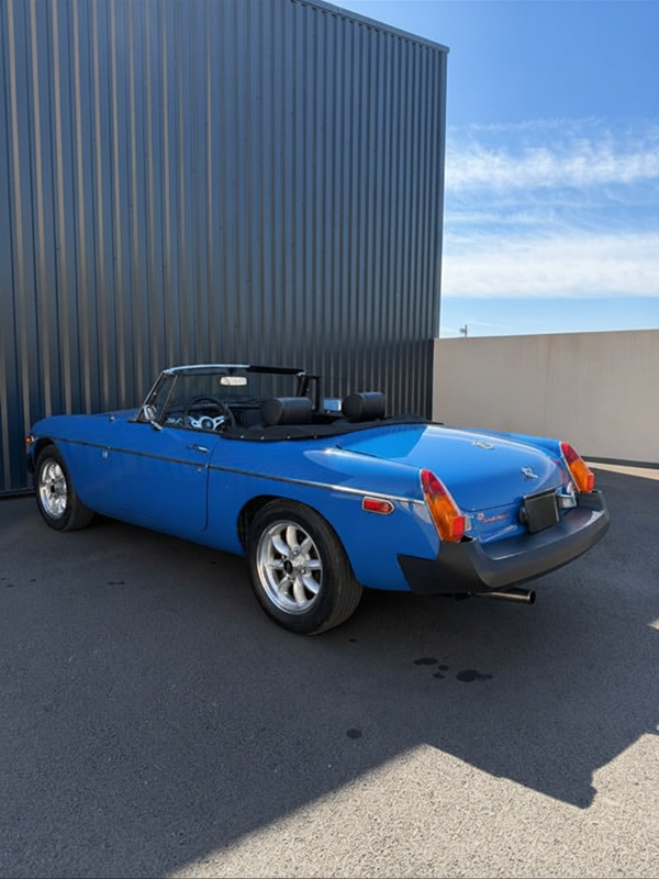 MG B Roadster Cabriolet 1977