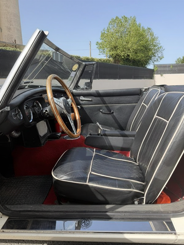MG B Roadster cabriolet – 1966