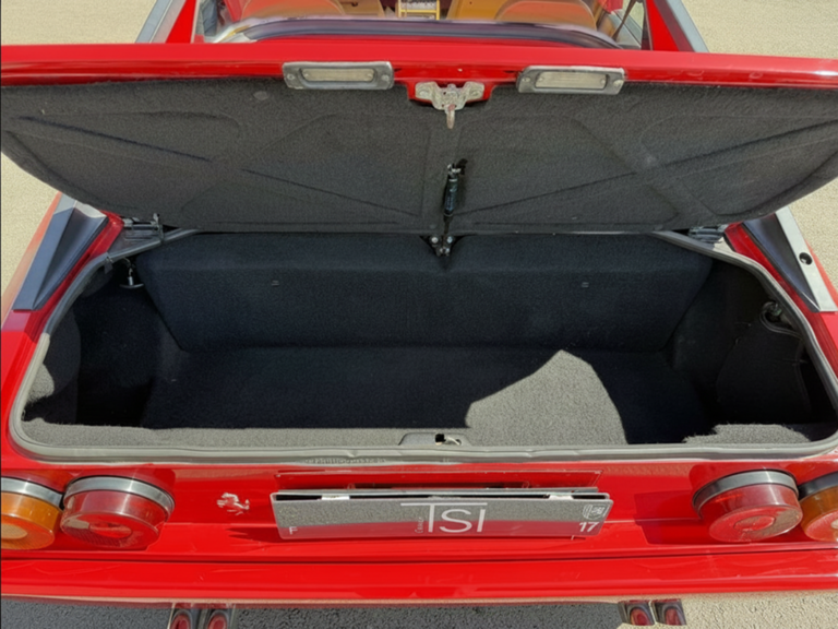 Ferrari Mondiale T V8