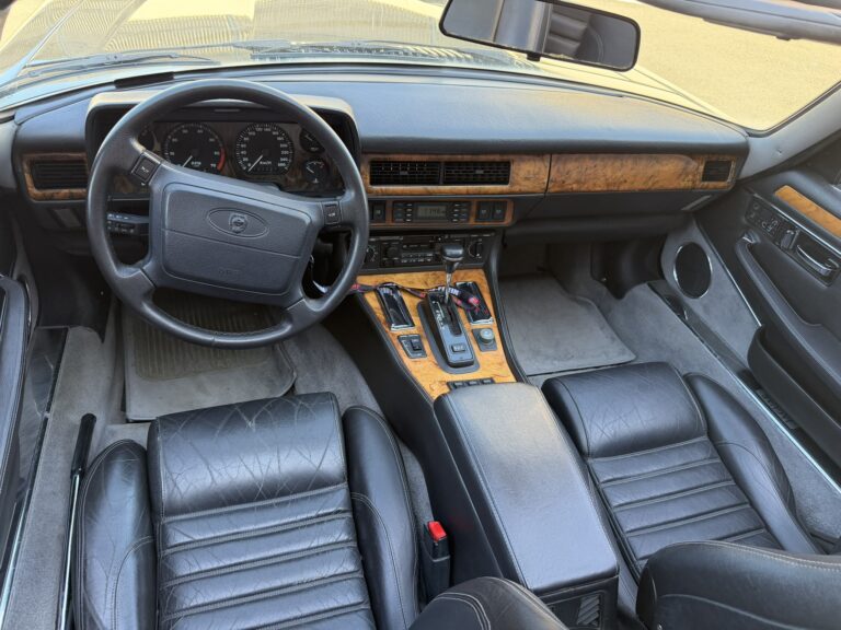 Jaguar XJS Cabriolet 4.0L 6 cylindres – 1994